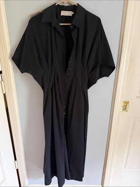 Exquisite Black Short-Sleeve Button-Front Shirt Dress